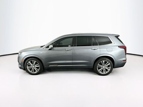 Used 2020 Cadillac XT6 Premium Luxury FWD image 4