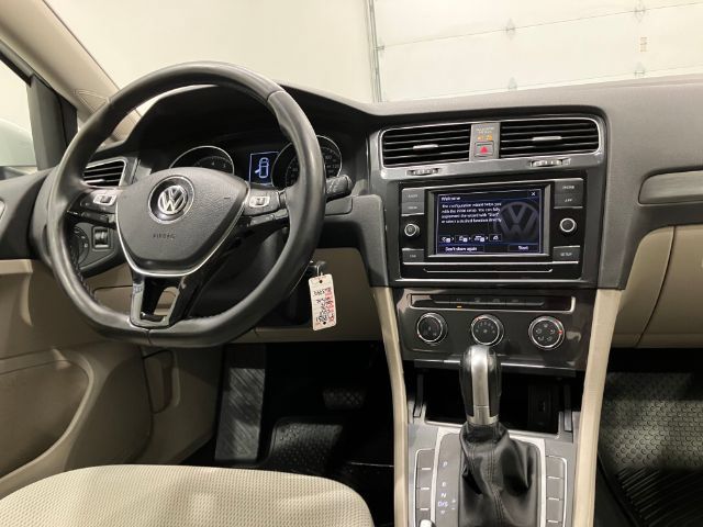 Used 2018 Volkswagen Golf S FWD image 35
