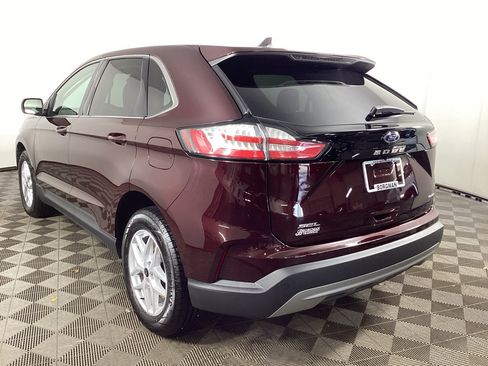 Used 2023 Ford Edge SEL w/ Convenience Package AWD/4WD image 4