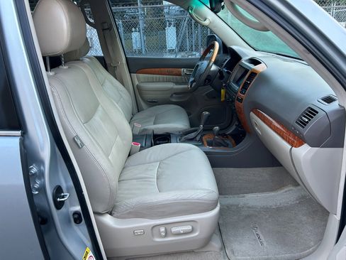 Used 2006 Lexus GX 470 image 10