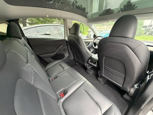 Used 2023 Tesla Model Y AWD image 16