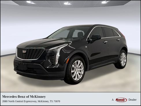 Used 2021 Cadillac XT4 Luxury FWD image 1