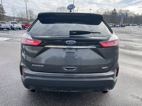 Used 2020 Ford Edge SE image 7