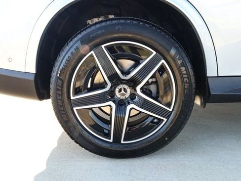 New 2026 Mercedes-Benz GLC 300 GLC 300 image 10