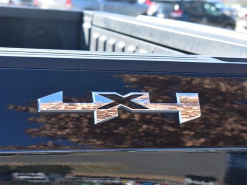 Used 2023 GMC Sierra 1500 SLT w/ SLT Convenience Package image 12