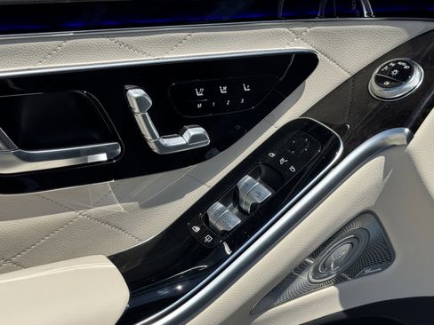 New 2026 Mercedes-Benz S 580e 4MATIC Sedan image 18