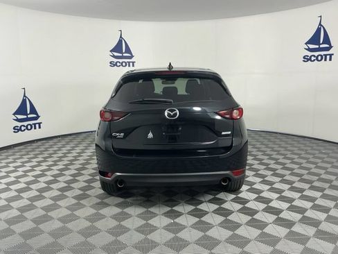 Used 2017 MAZDA CX-5 Touring w/ Preferred Equipment Package AWD/4WD image 5