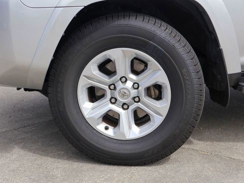 Used 2022 Toyota 4Runner SR5 image 26