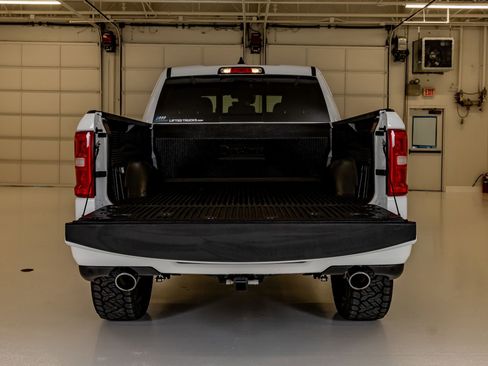 Used 2025 RAM 1500 Laramie w/ Laramie Southwest Edition AWD/4WD image 9