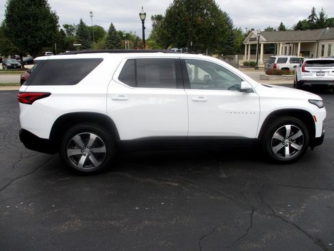 Used 2023 Chevrolet Traverse LT AWD/4WD image 21