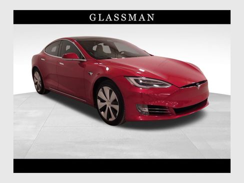 Used 2020 Tesla Model S Long Range image 1