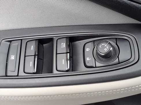 Certified 2022 Subaru Forester image 17