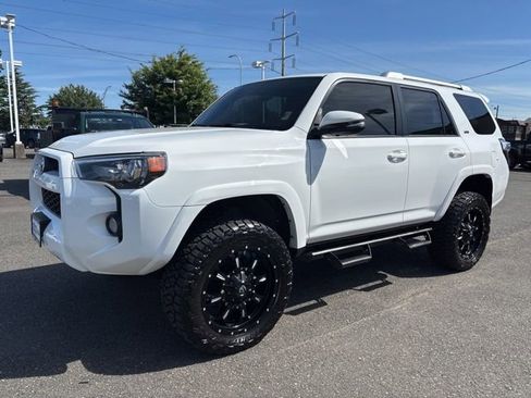 Used 2018 Toyota 4Runner SR5 Premium w/ Wilderness Package AWD/4WD image 1