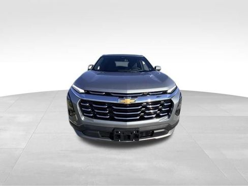 Certified 2025 Chevrolet Equinox LT image 2
