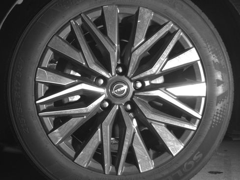 Used 2025 Nissan Altima 2.5 SV image 12