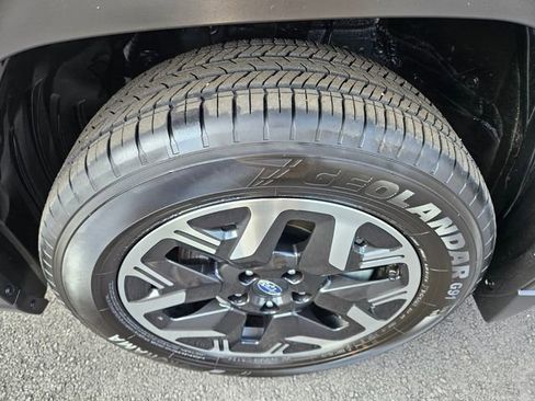 Certified 2025 Subaru Forester w/ Convenience Package #2 image 19