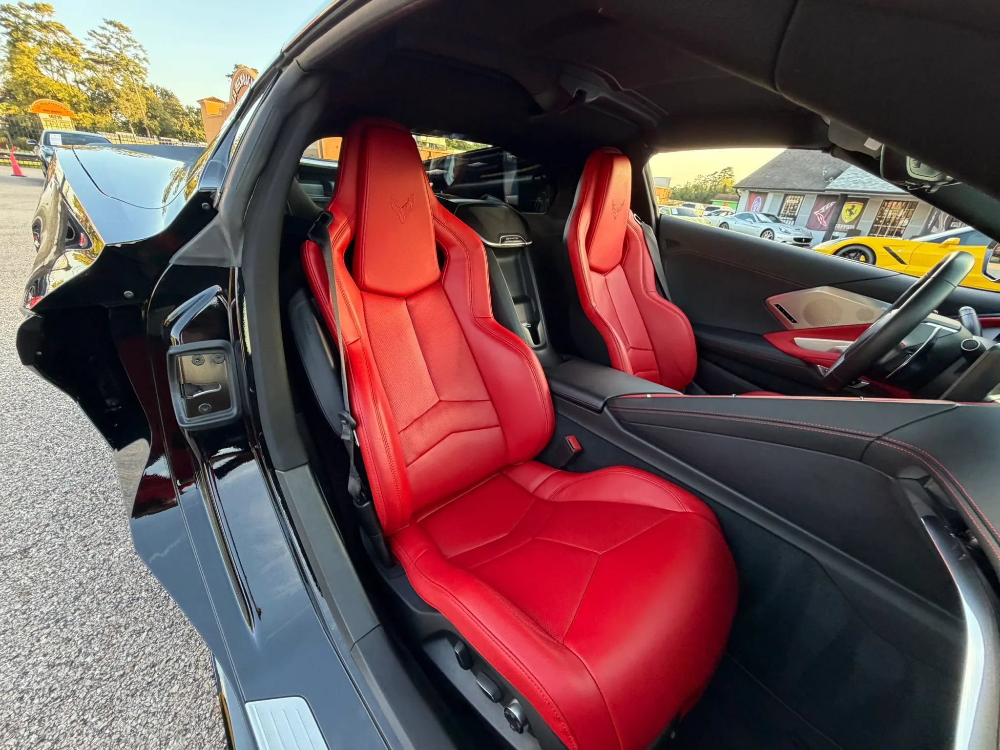 Used 2020 Chevrolet Corvette Stingray Preferred Cpe w/ 2LT Preferred Equipment Group RWD image 24