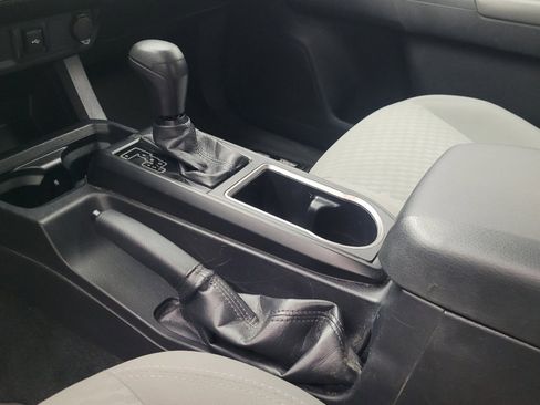 Used 2022 Toyota Tacoma SR RWD image 26