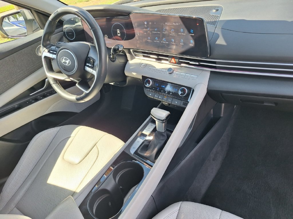 Used 2024 Hyundai Elantra Limited FWD image 26