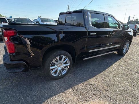 New 2026 Chevrolet Silverado 1500 High Country AWD/4WD image 5
