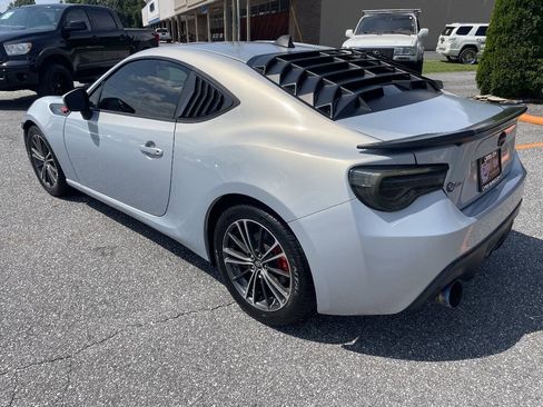 Used 2013 Scion FR-S 10 Series RWD image 9
