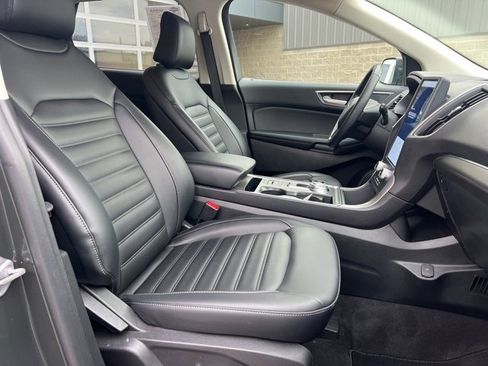 Used 2022 Ford Edge SEL w/ Convenience Package image 11