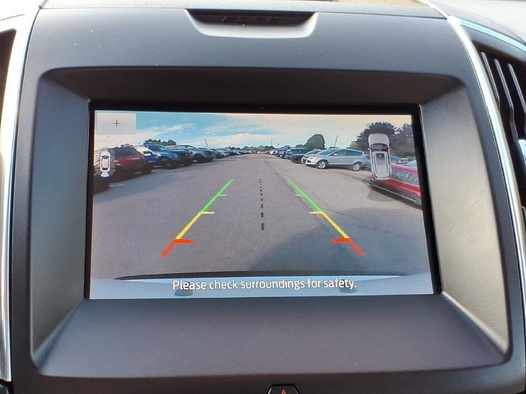 Used 2020 Ford Edge Titanium w/ Equipment Group 301A AWD/4WD image 18