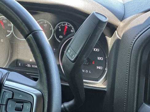 Used 2022 Chevrolet Silverado 1500 LT w/ Bed Protection Package AWD/4WD image 30