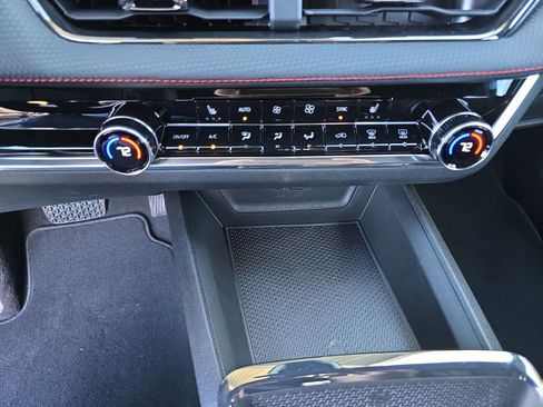 New 2025 Chevrolet Equinox RS image 35