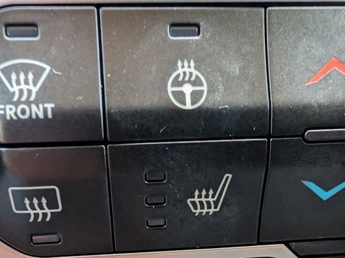 Used 2020 Jeep Wrangler Unlimited Sport image 17