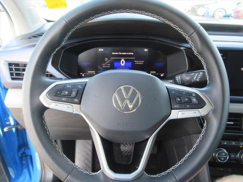 Used 2024 Volkswagen Taos SE FWD image 20
