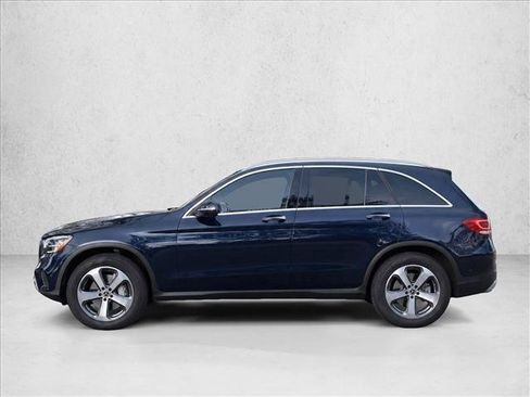Used 2022 Mercedes-Benz GLC 300 image 4