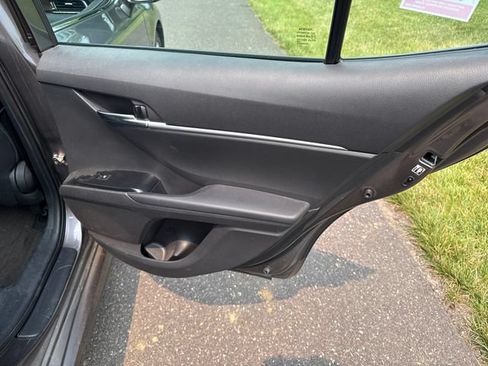 Used 2019 Toyota Camry LE w/ Carpet Mat Package FWD image 16