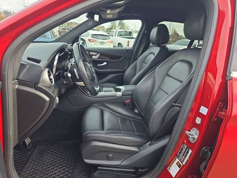 Used 2020 Mercedes-Benz GLC 300 GLC 300 image 16