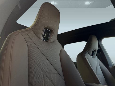 Used 2025 BMW iX xDrive50 image 14