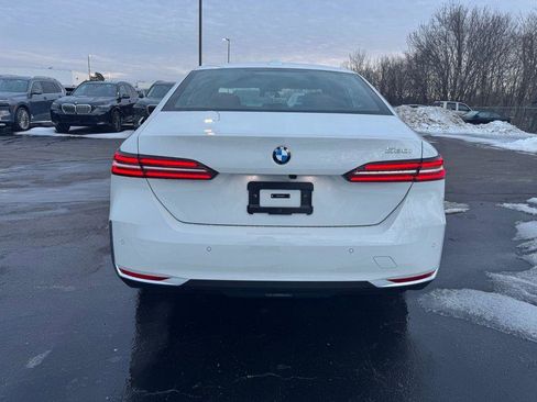 New 2026 BMW 530i w/ Premium Package RWD image 4