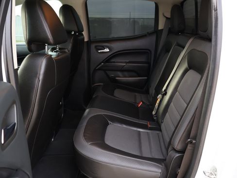 Used 2022 GMC Canyon AT4 w/ Trailering Package image 18