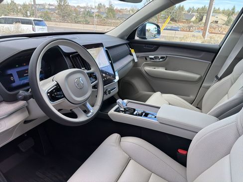 New 2026 Volvo XC90 T8 Ultra w/ Protection Package Premier AWD/4WD image 20