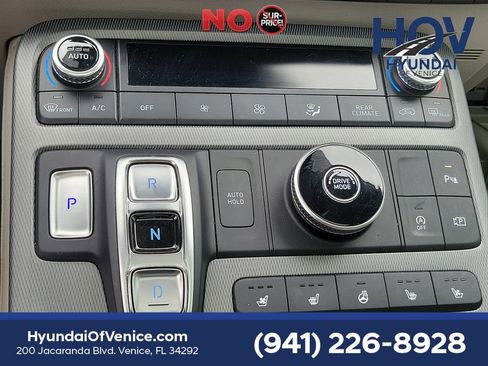 Used 2024 Hyundai Palisade Limited FWD image 24