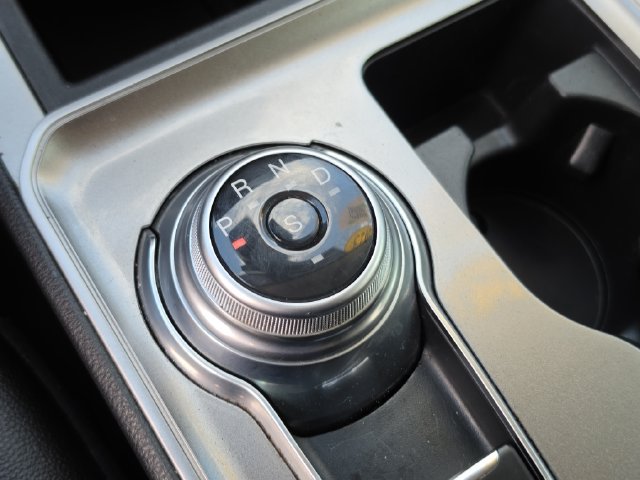 Used 2023 Ford Edge SEL AWD/4WD image 29