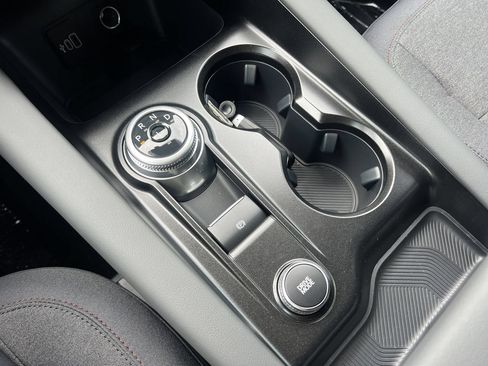 New 2026 Ford Explorer Active RWD image 8
