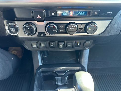 Certified 2021 Toyota Tacoma Limited AWD/4WD image 18