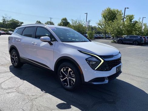 Used 2023 Kia Sportage EX AWD/4WD image 8