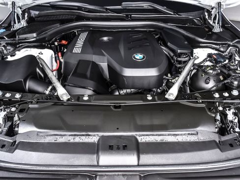 Used 2024 BMW 530i xDrive w/ M Sport Package AWD/4WD image 11