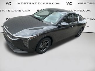 New 2025 Kia K4 LXS 360° Tour