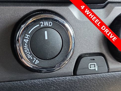 Used 2023 Toyota Tacoma TRD Sport image 22