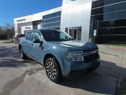 Used 2023 Ford Maverick Lariat w/ Lariat Luxury Package image 2