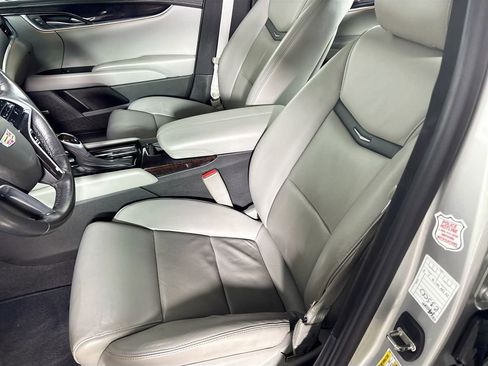 Used 2017 Cadillac XTS Luxury image 11