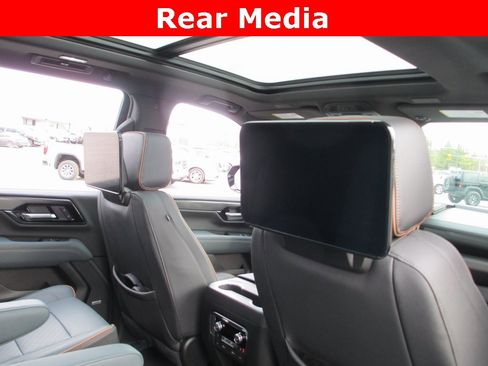 Certified 2025 GMC Yukon AT4 w/ AT4 Premium Plus Package image 16