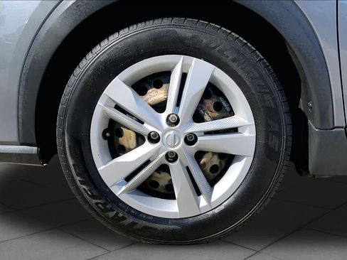 Used 2024 Nissan Kicks S FWD image 11